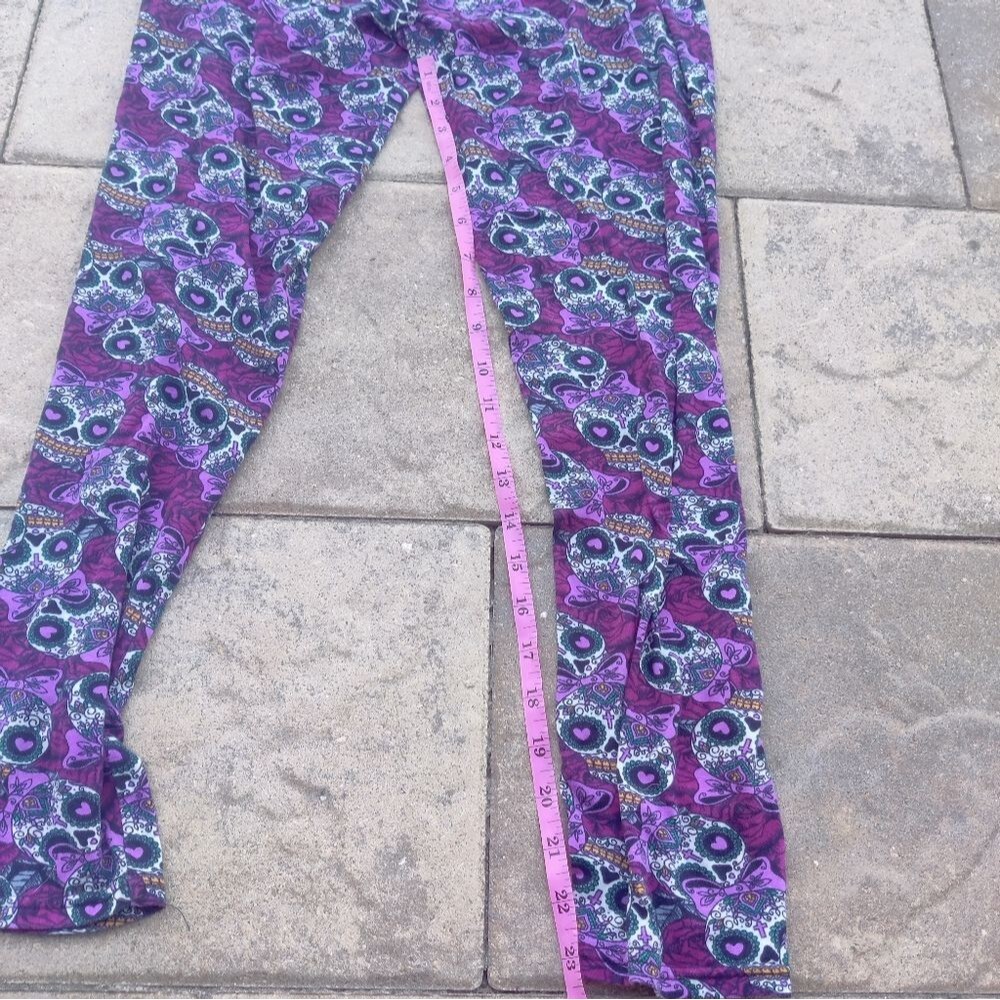 Purple Tank Top and Patterned Leggings Set - Picture 12 of 12